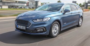 Inchiriere Ford Mondeo Titanium Hybrid
